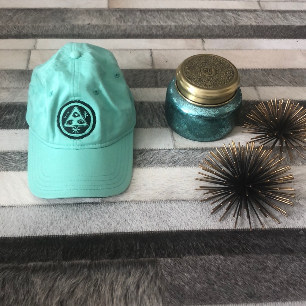 Gender neutral hat